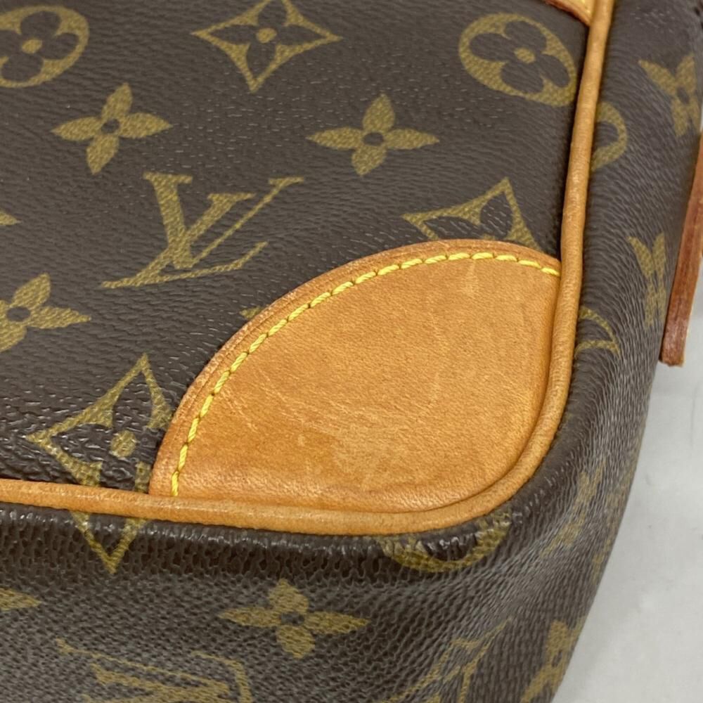 Louis Vuitton Shoulder Bags