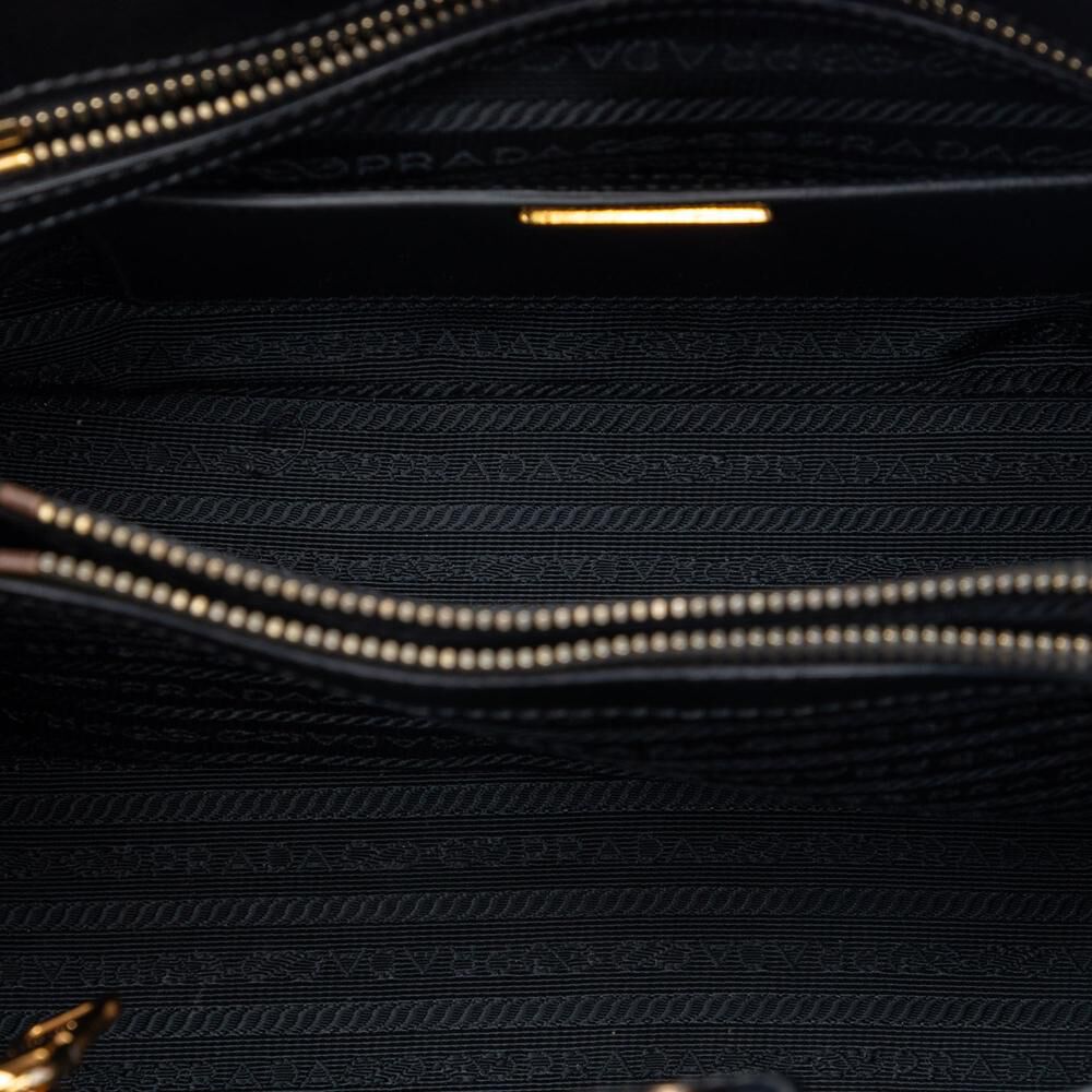 Prada Promenade