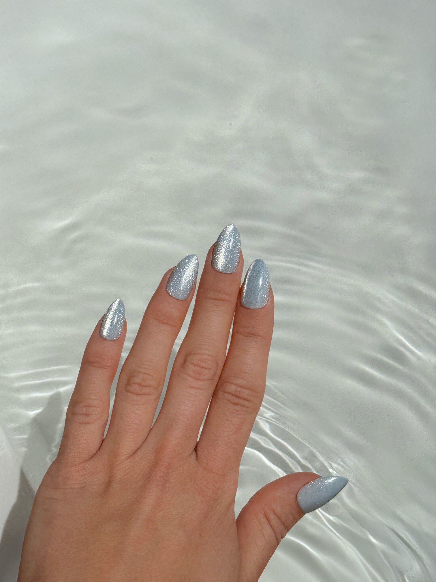 Glacier Blue - Reusable Instant Press-on Manicure