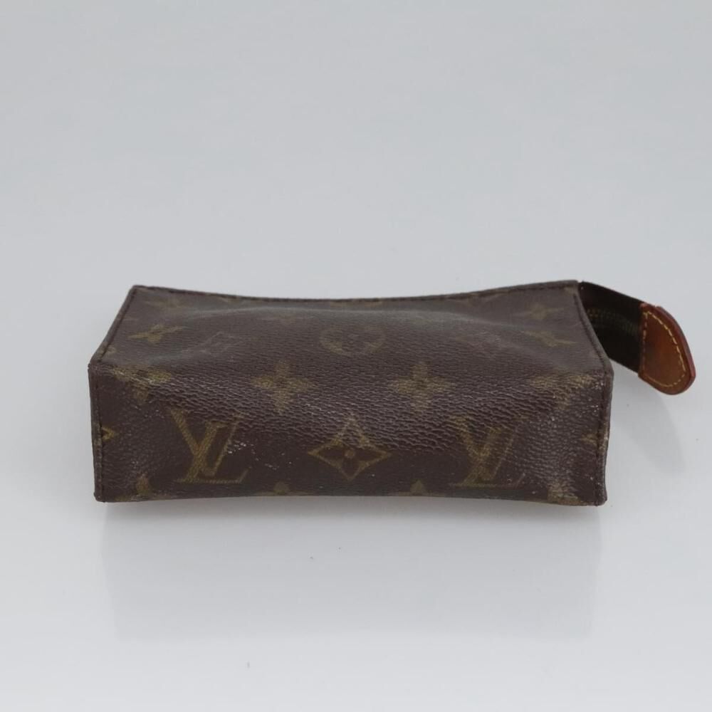 Louis Vuitton Poche Toilette