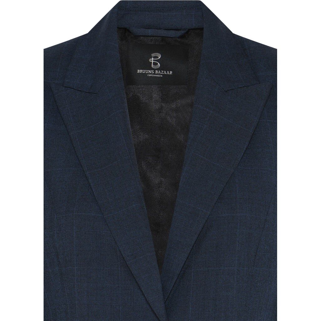 KerrioBBSora blazer