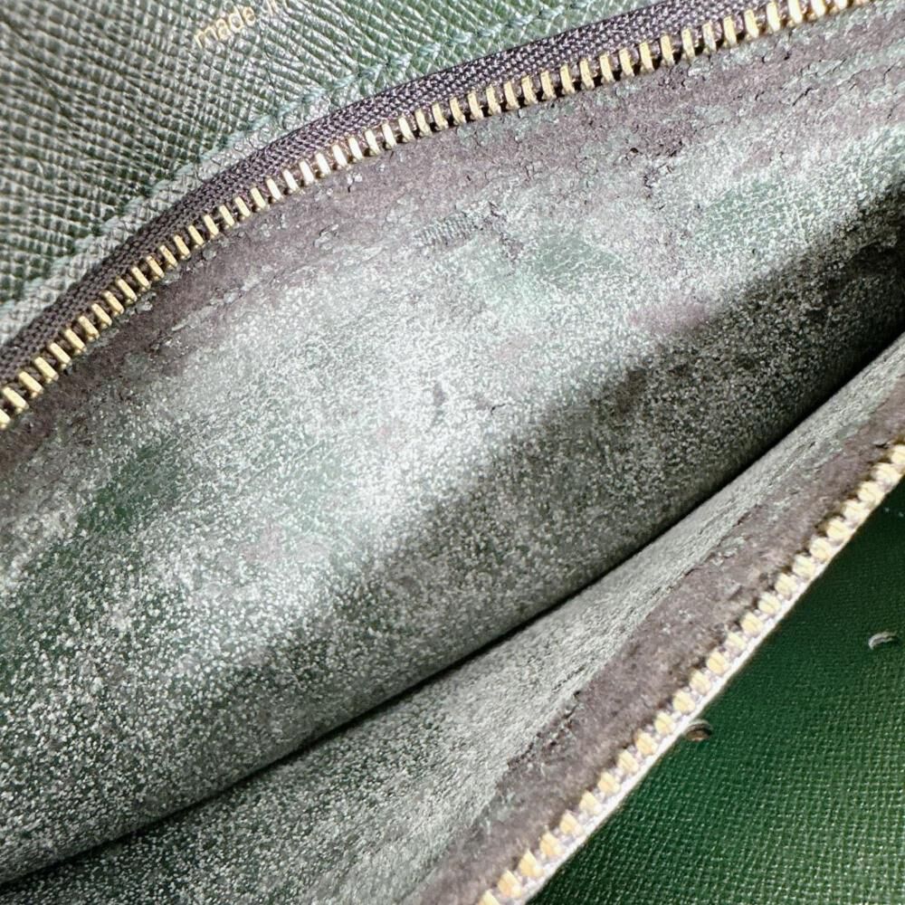 Louis Vuitton Clutch