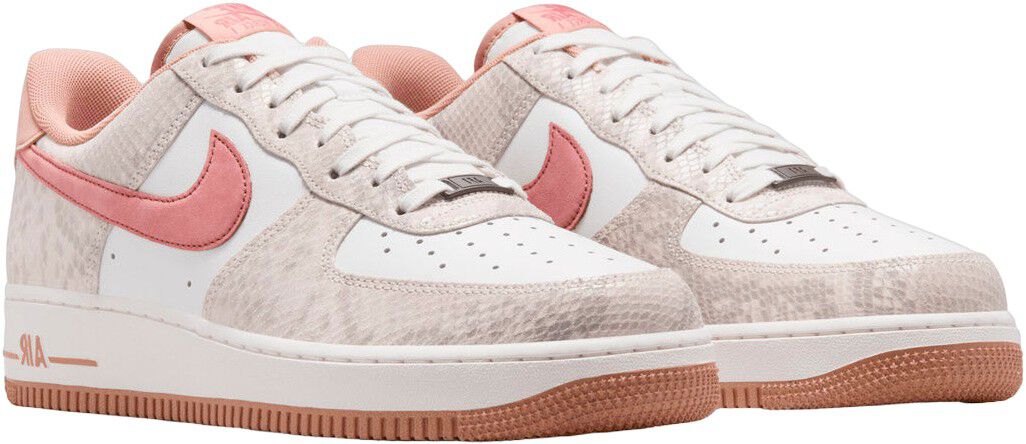 Air Force 1 '07 LV8 Sneakers