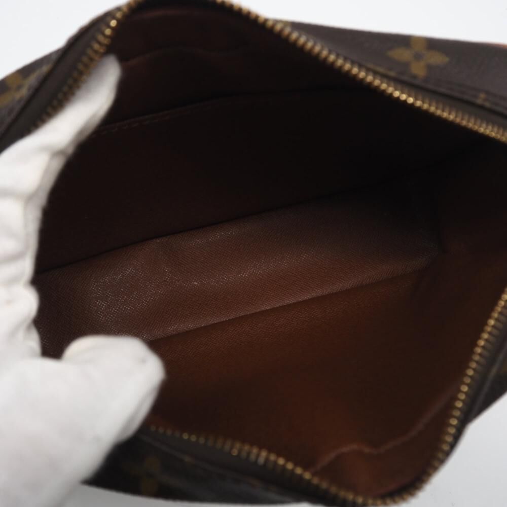 Louis Vuitton Clutch