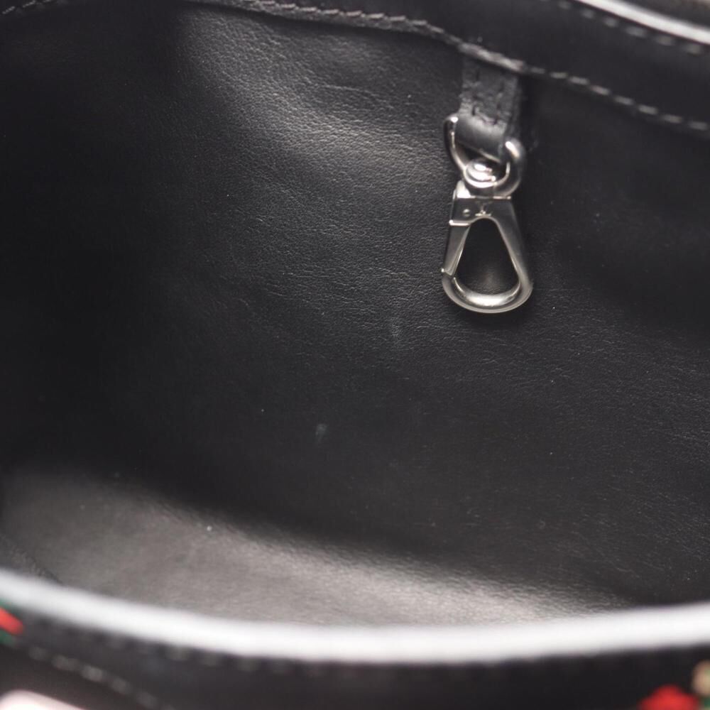 Louis Vuitton Capucines