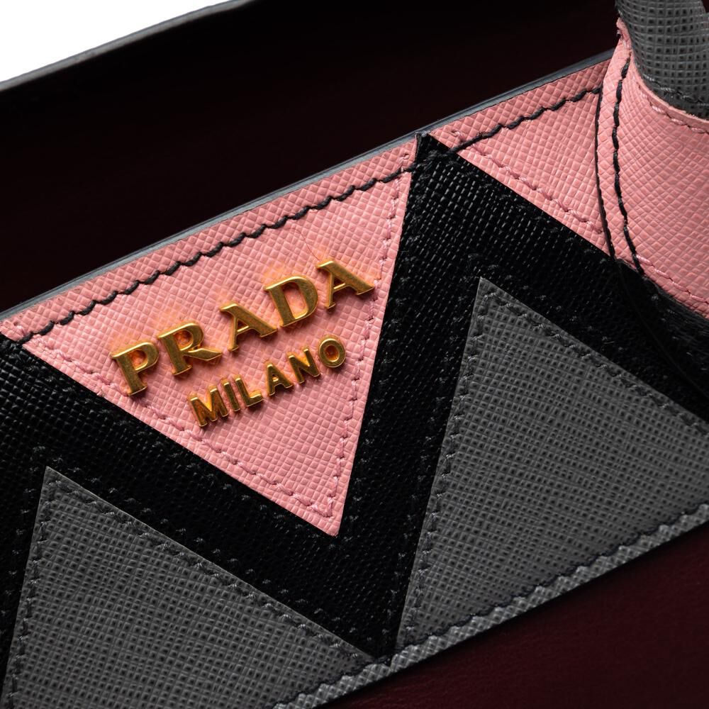 Prada Esplanade
