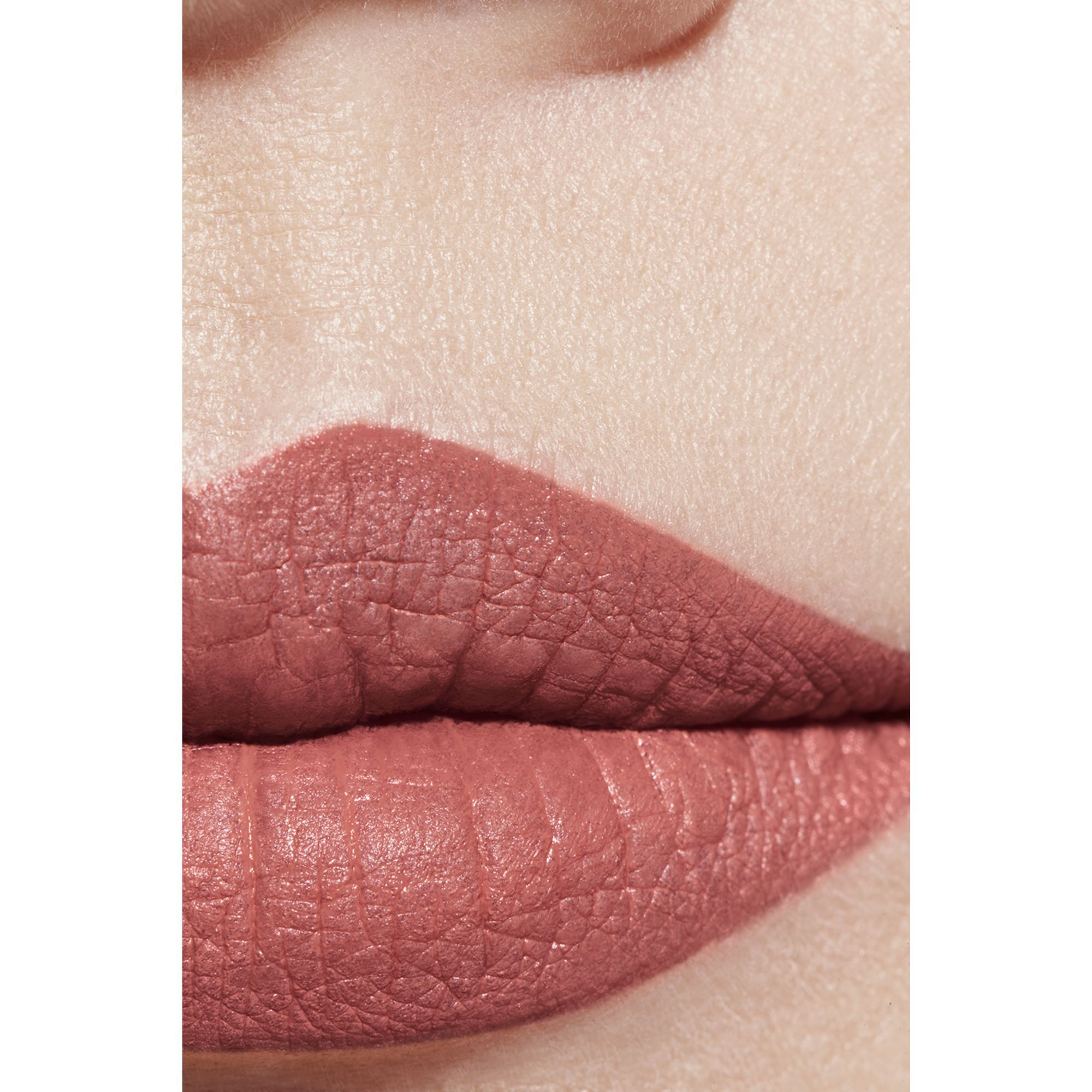 Luminous Matte Lip Colour