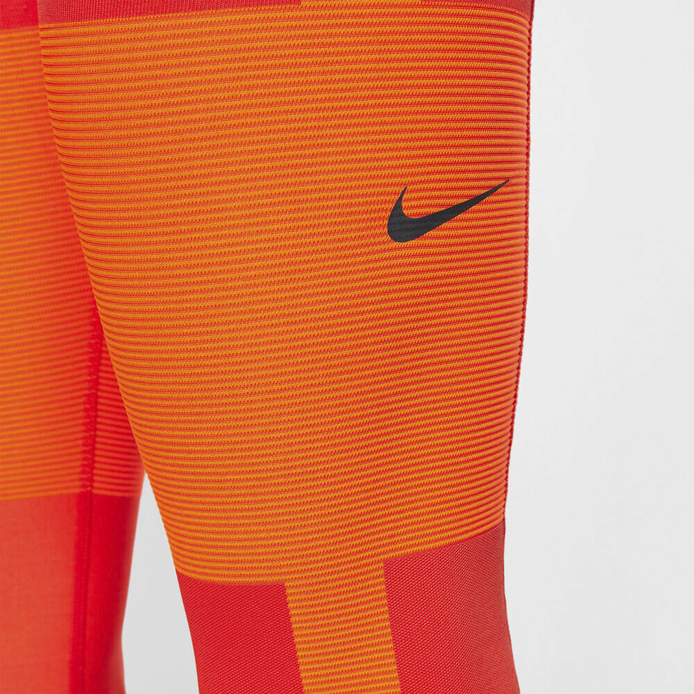 Tech Pack Running Crop