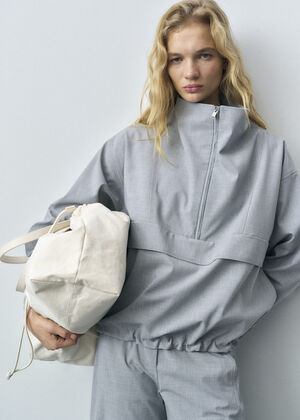PARKA. -- BARILE