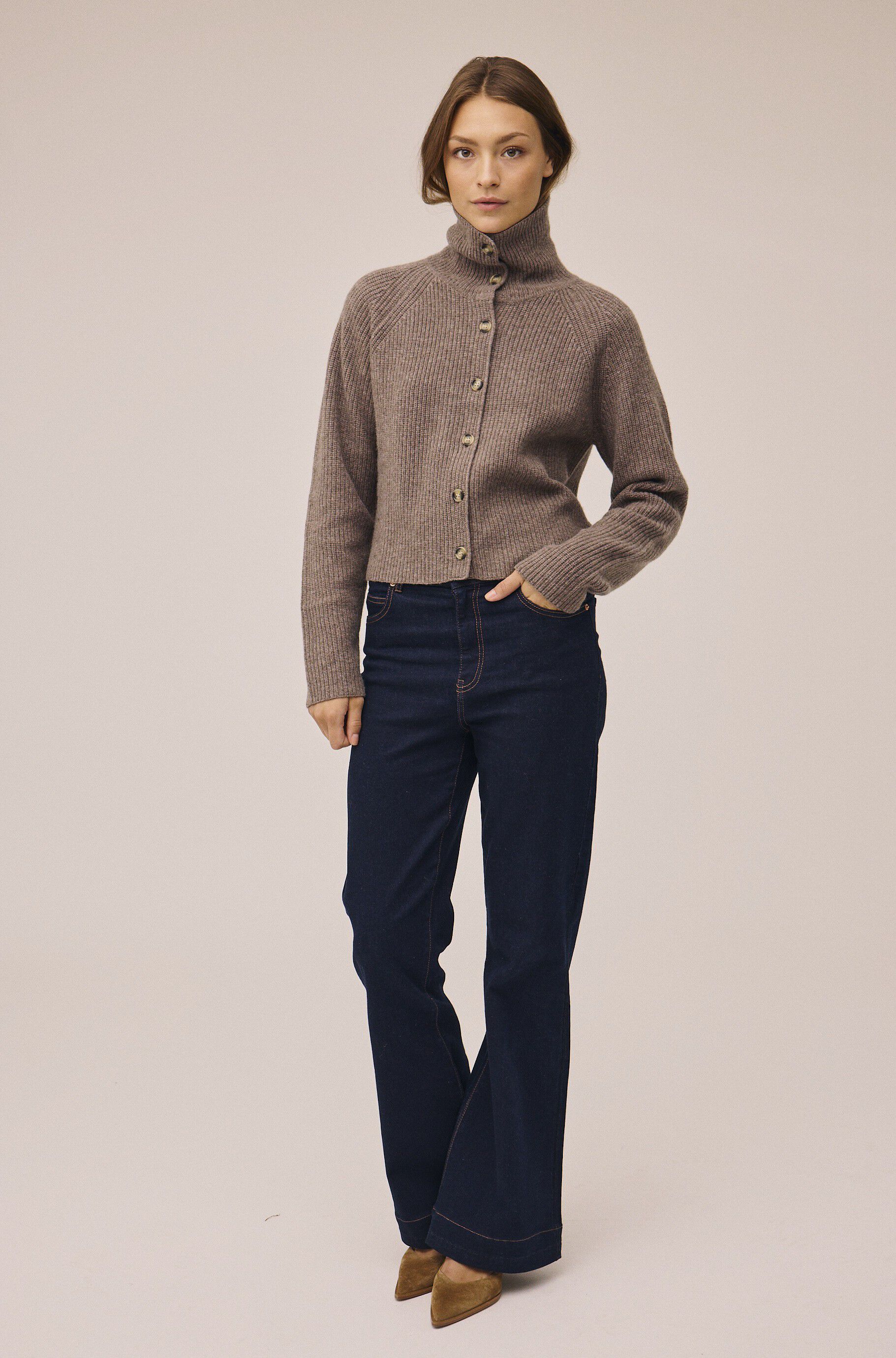 Gloria 3 Cardigan - 100% Merinould RWS