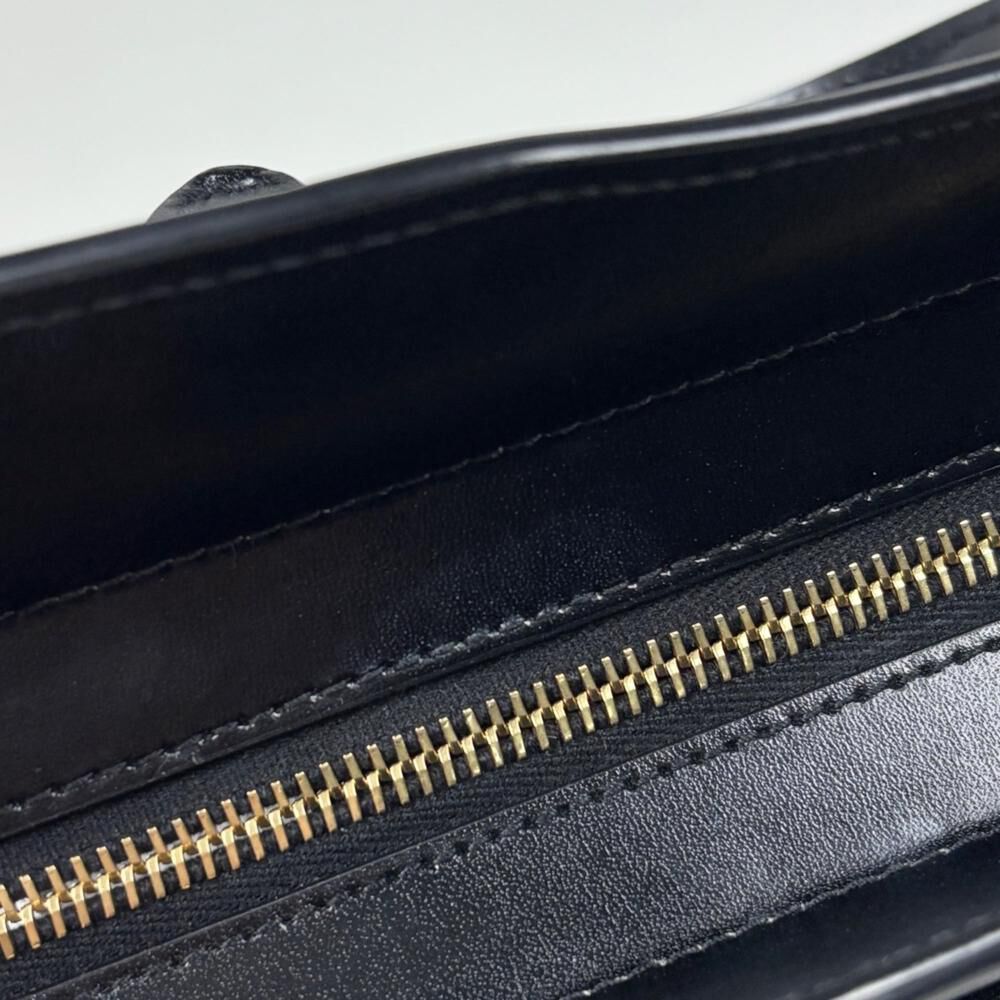 Yves Saint Laurent Handbag