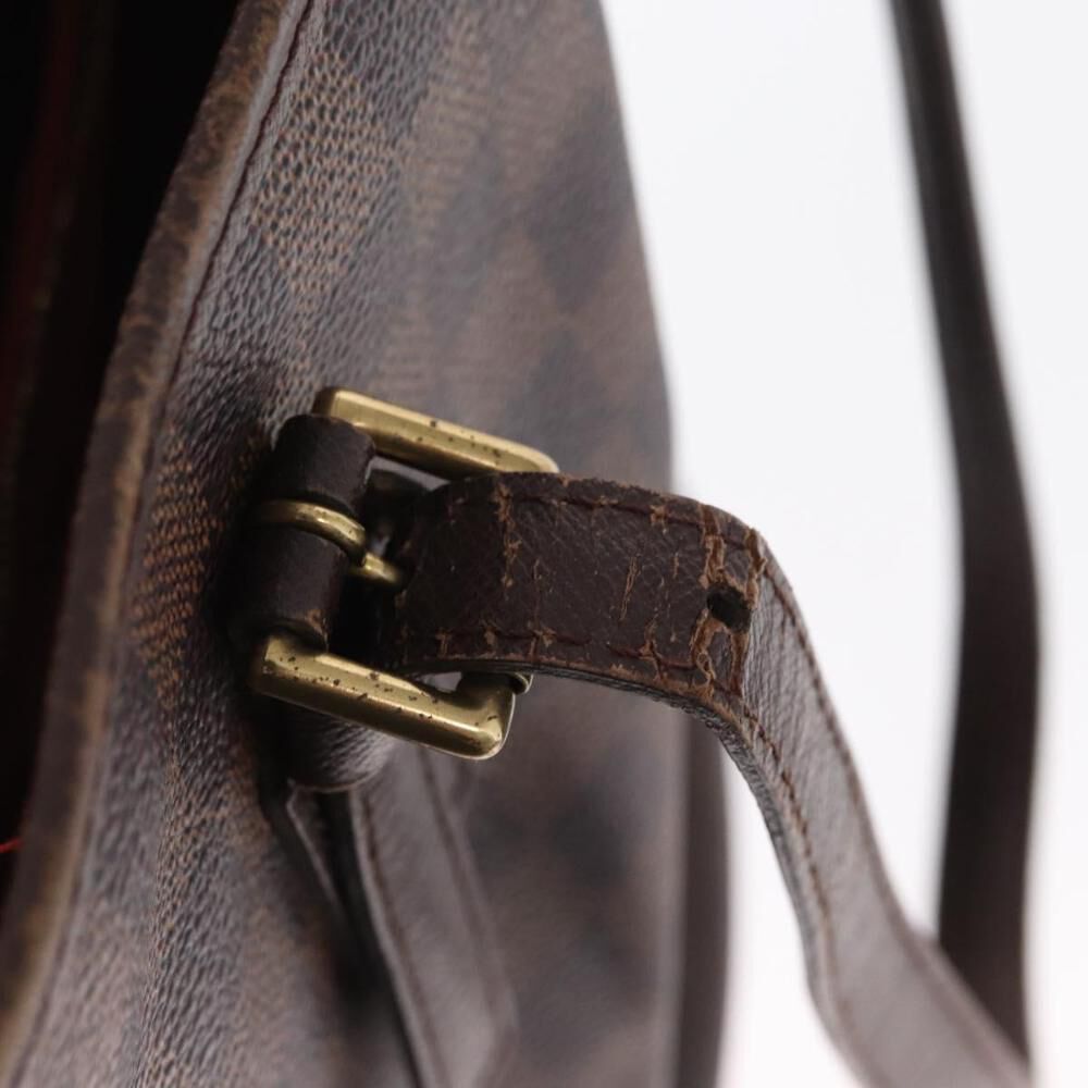 Louis Vuitton Marais