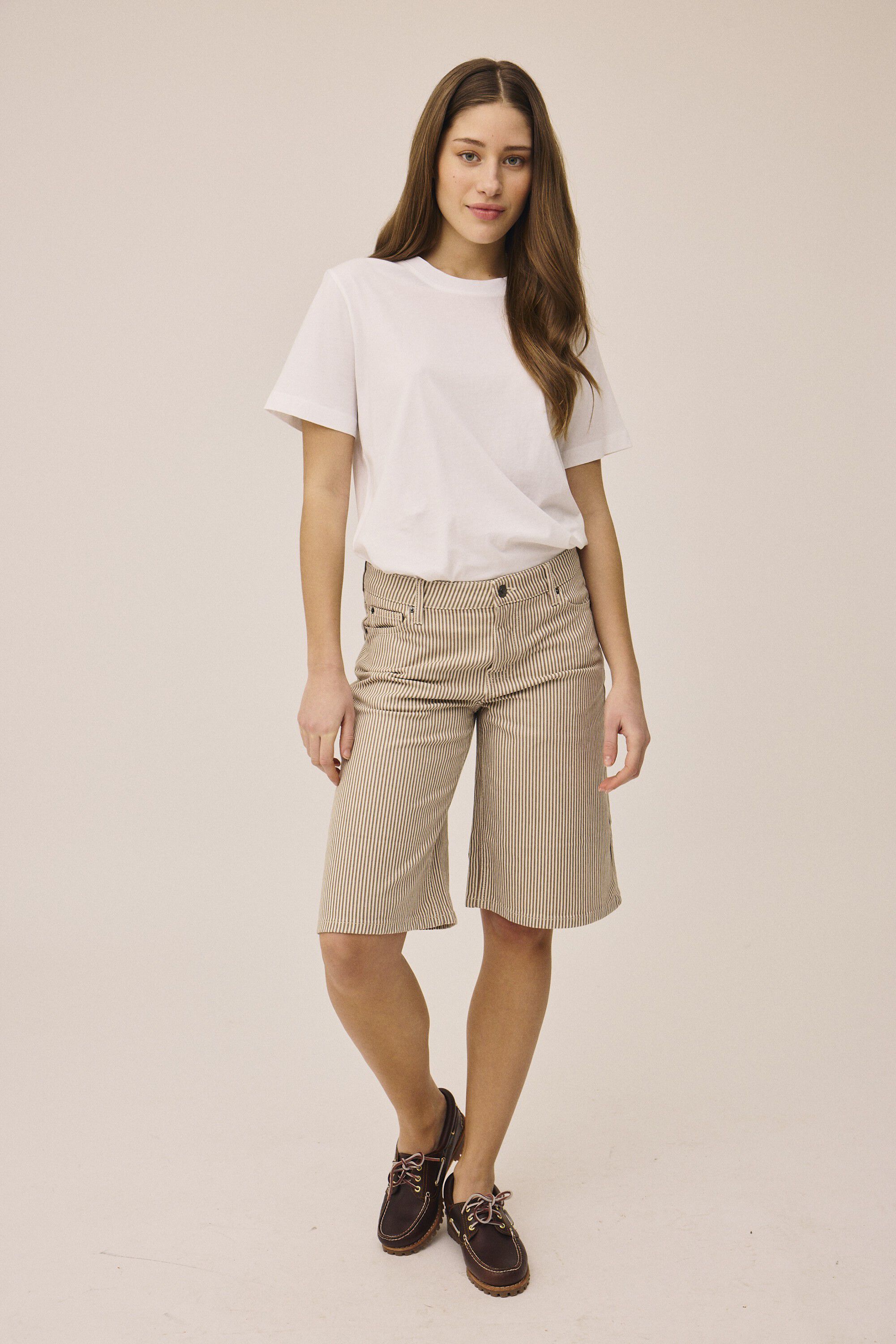 Trille S126 Low Waist Shorts - GOTS