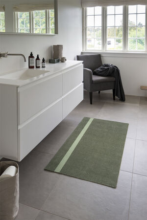 Løber, 67x120 cm, stripe vertical lysgrøn/støvet grøn