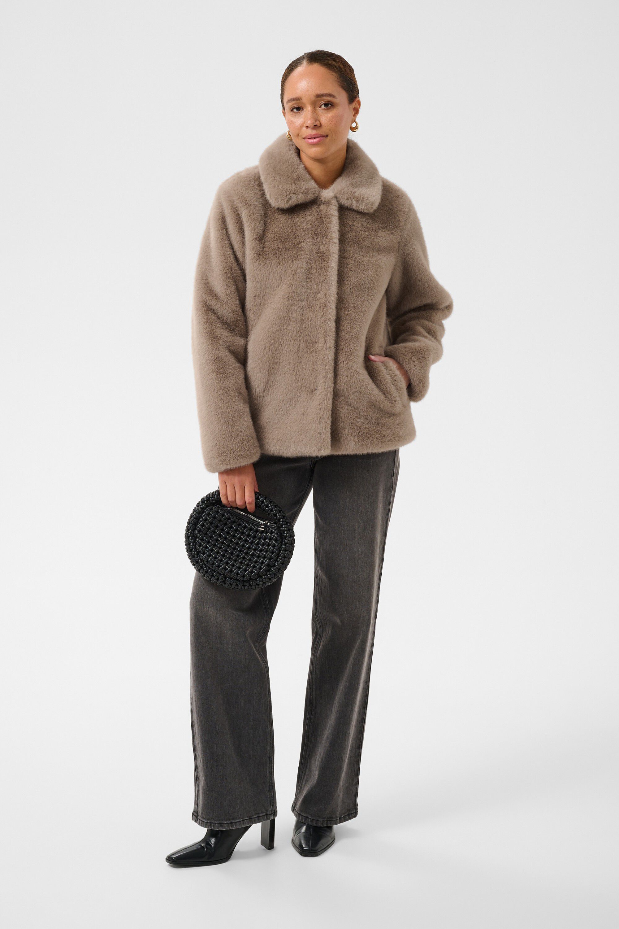 KArosa Fake Fur Jacket