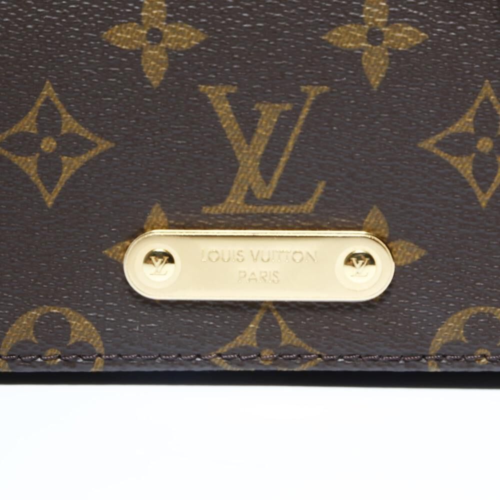 Louis Vuitton Shoulder Bags