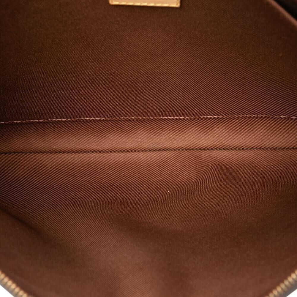 Louis Vuitton Clutch