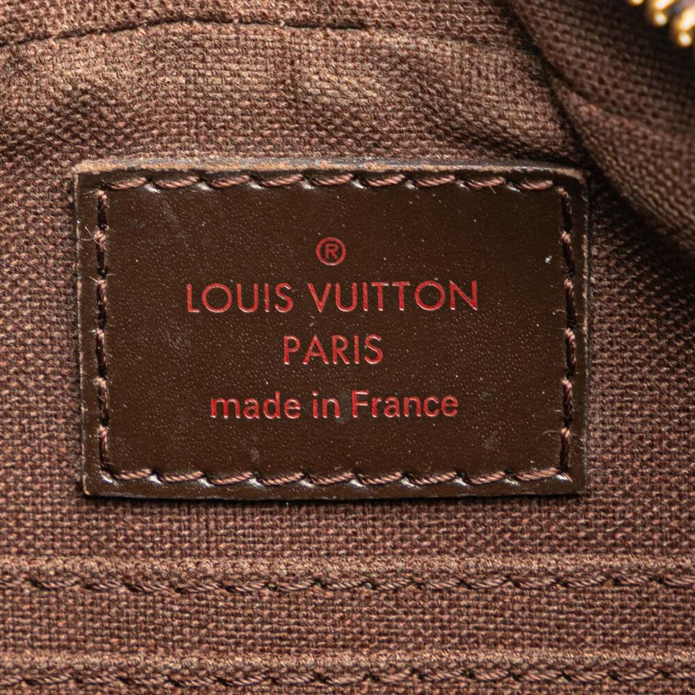 Louis Vuitton Clutch