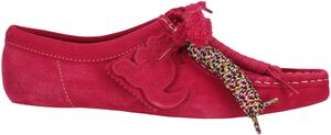 Wallabee. D