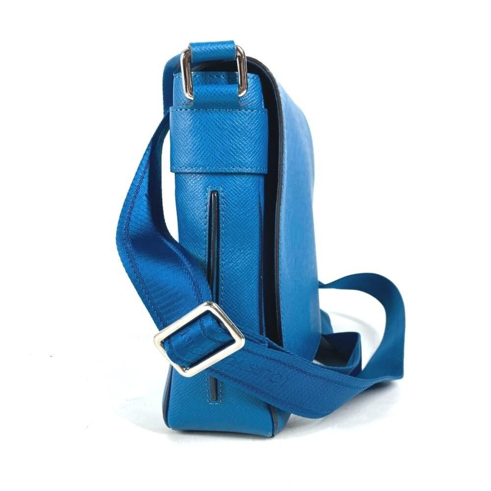 Louis Vuitton Messenger