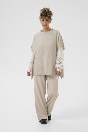 CREmanuella Poncho