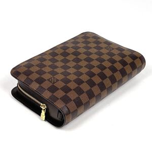 Louis Vuitton Clutch