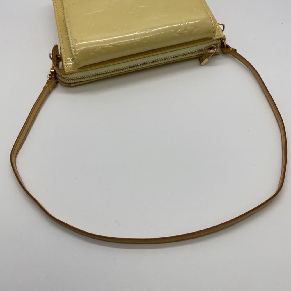 Louis Vuitton Shoulder Bags