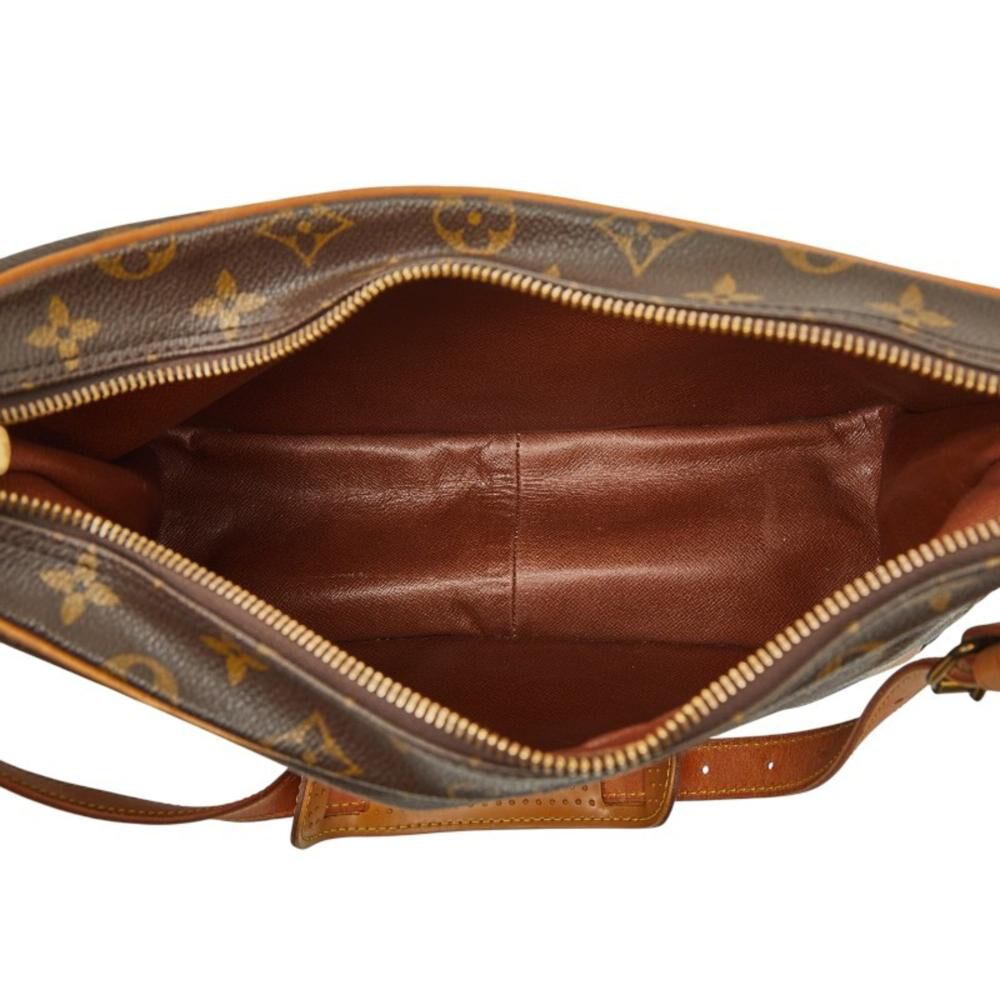 Louis Vuitton Shoulder Bags