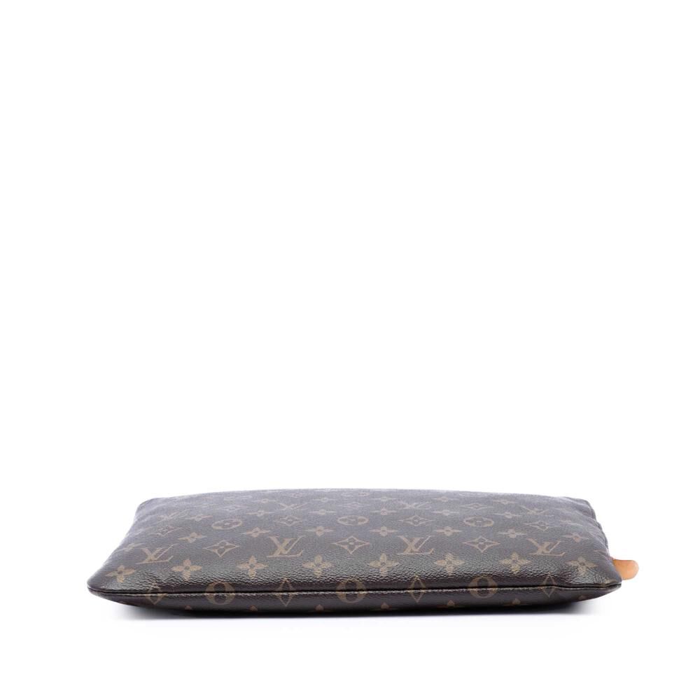 Louis Vuitton Clutch