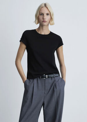 Basic 100% cotton t-shirt