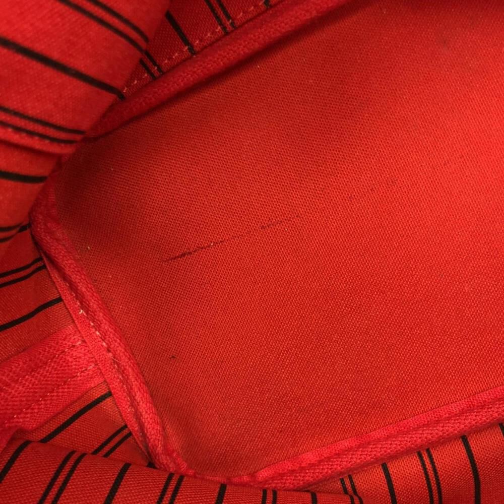 Louis Vuitton Neverfull