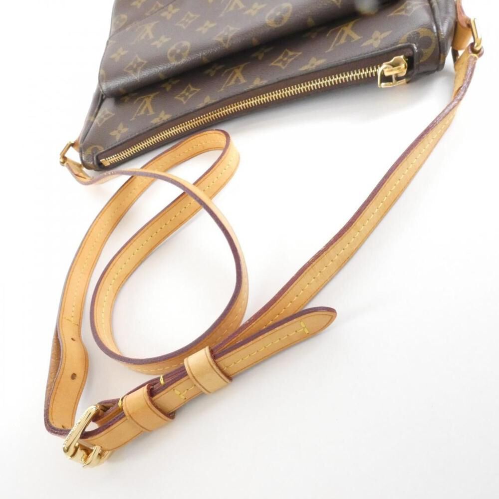 Louis Vuitton Shoulder Bags