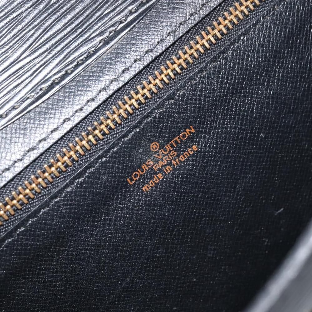 Louis Vuitton Clutch