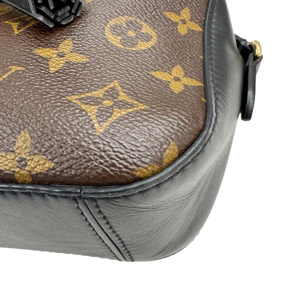 Louis Vuitton Shoulder Bags