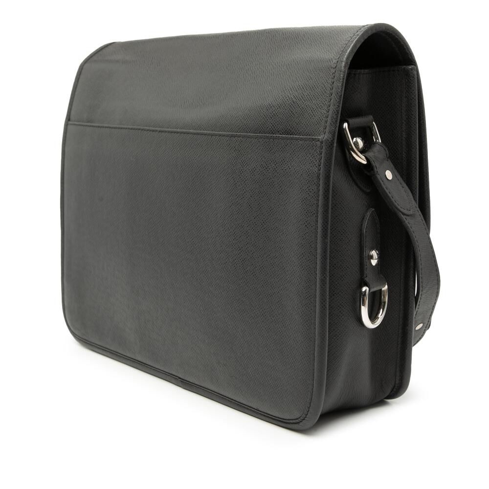 Louis Vuitton Messenger