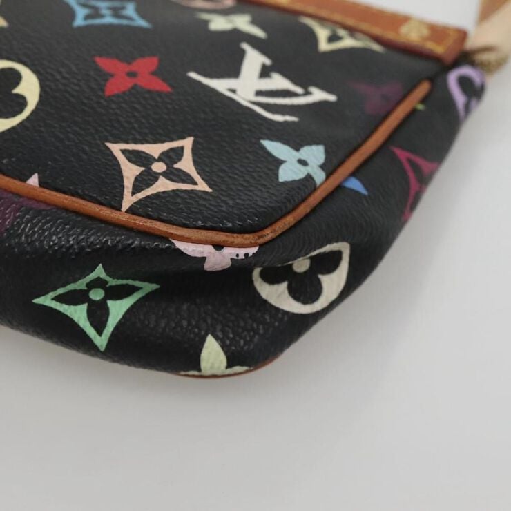 Louis Vuitton Pochette Accessoires