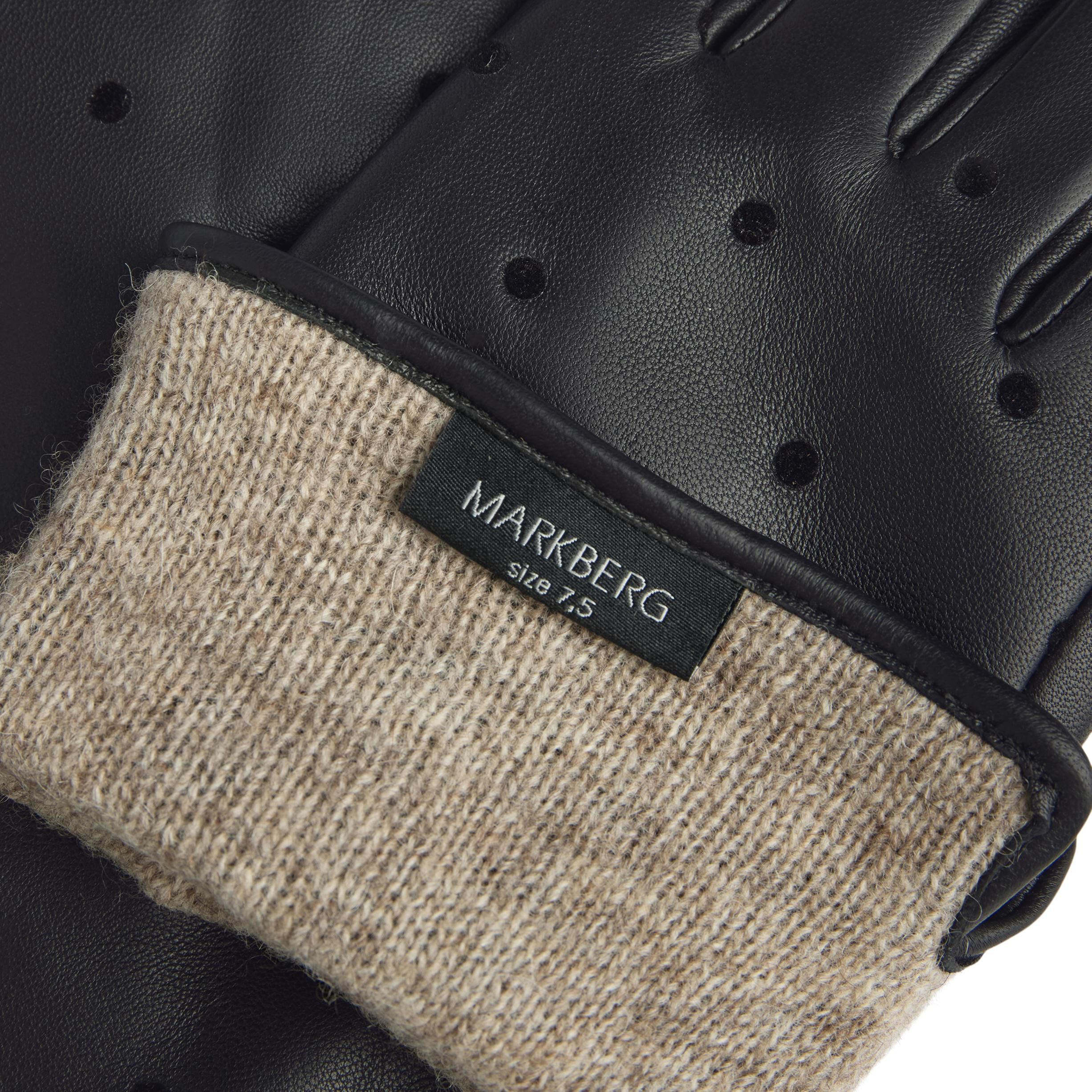 CaroMBG Glove