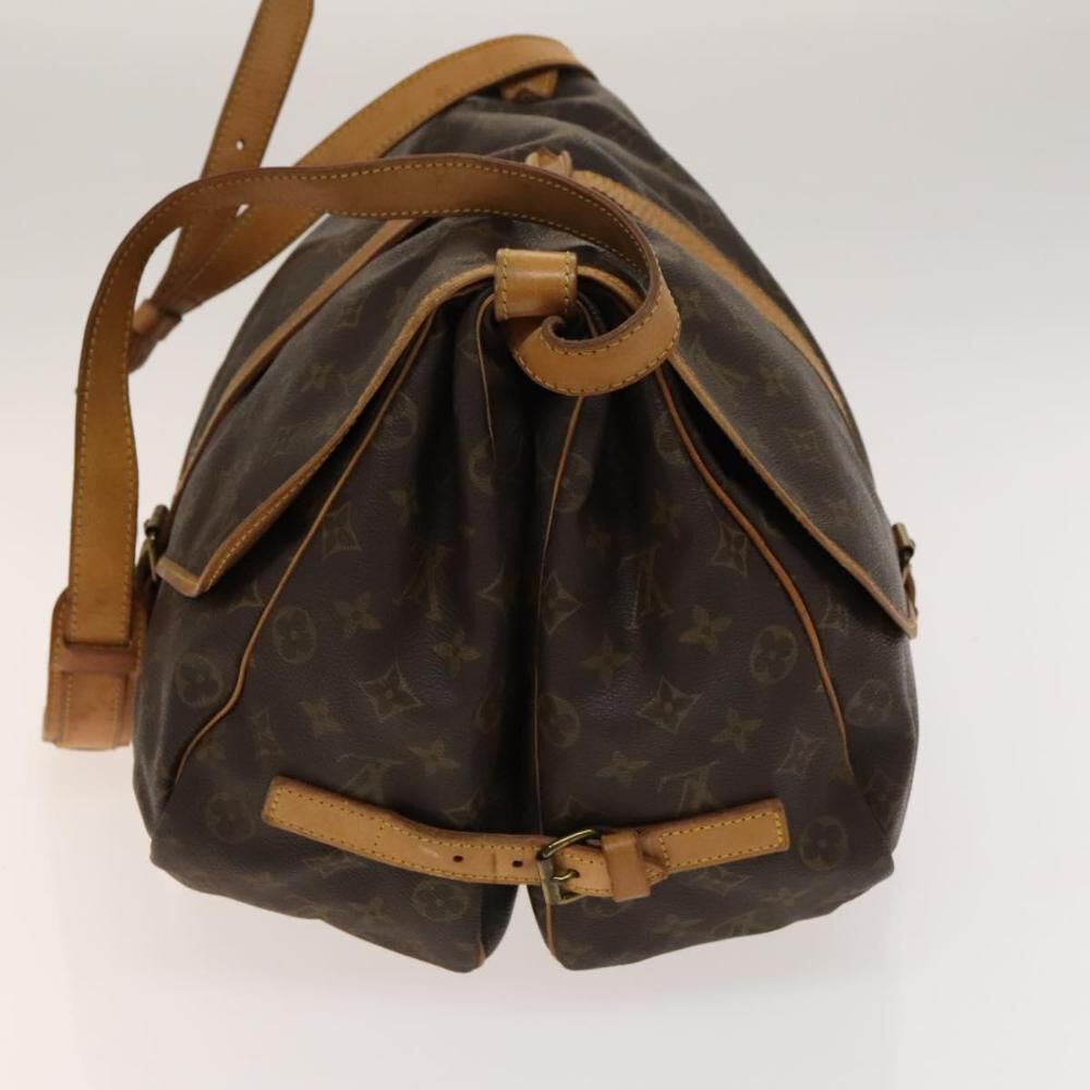 Louis Vuitton Saumur