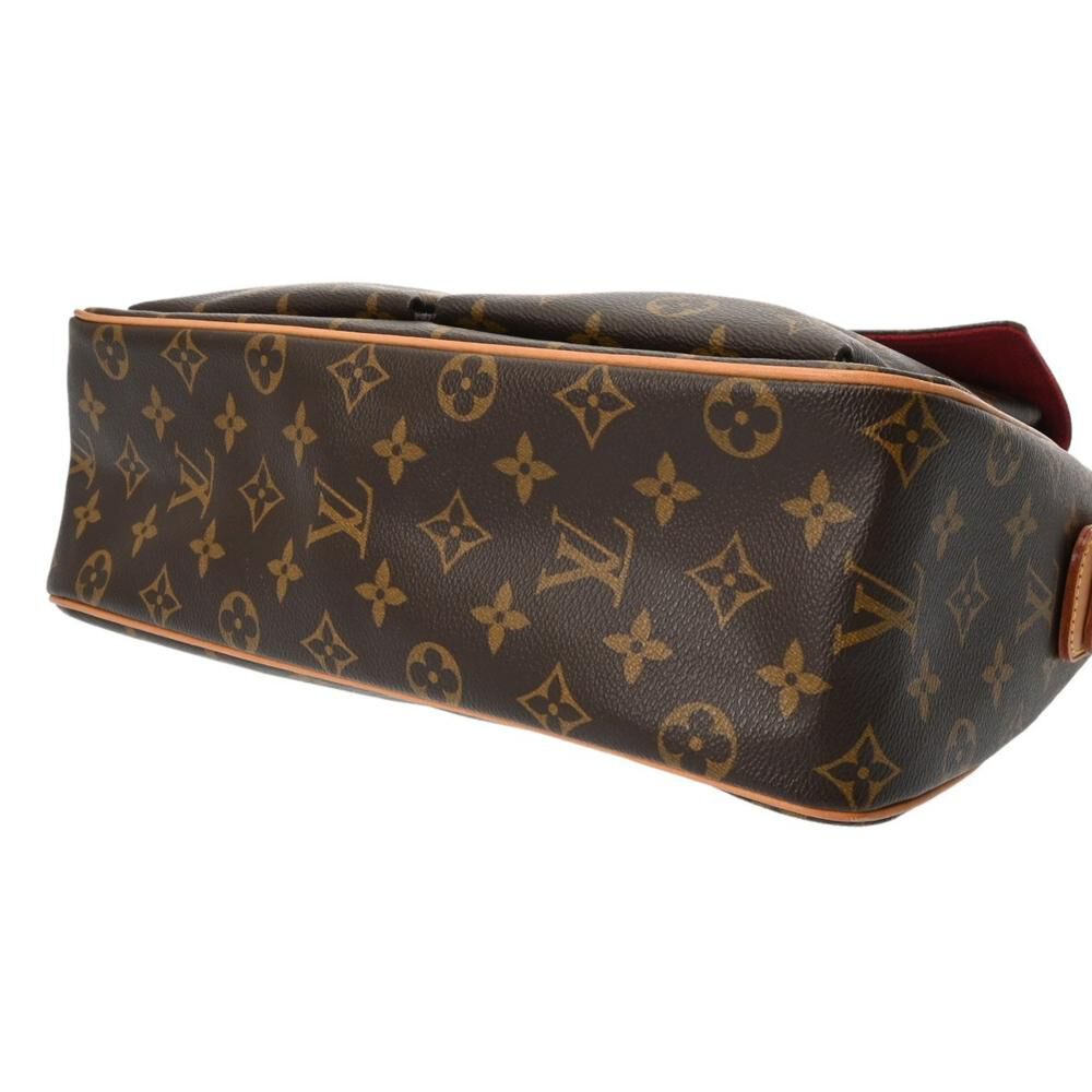 Louis Vuitton Shoulder Bags