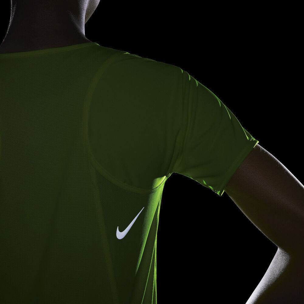 Dri Fit Race Lobe T Shirt