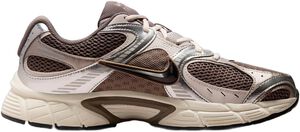 V5 RNR Sneakers