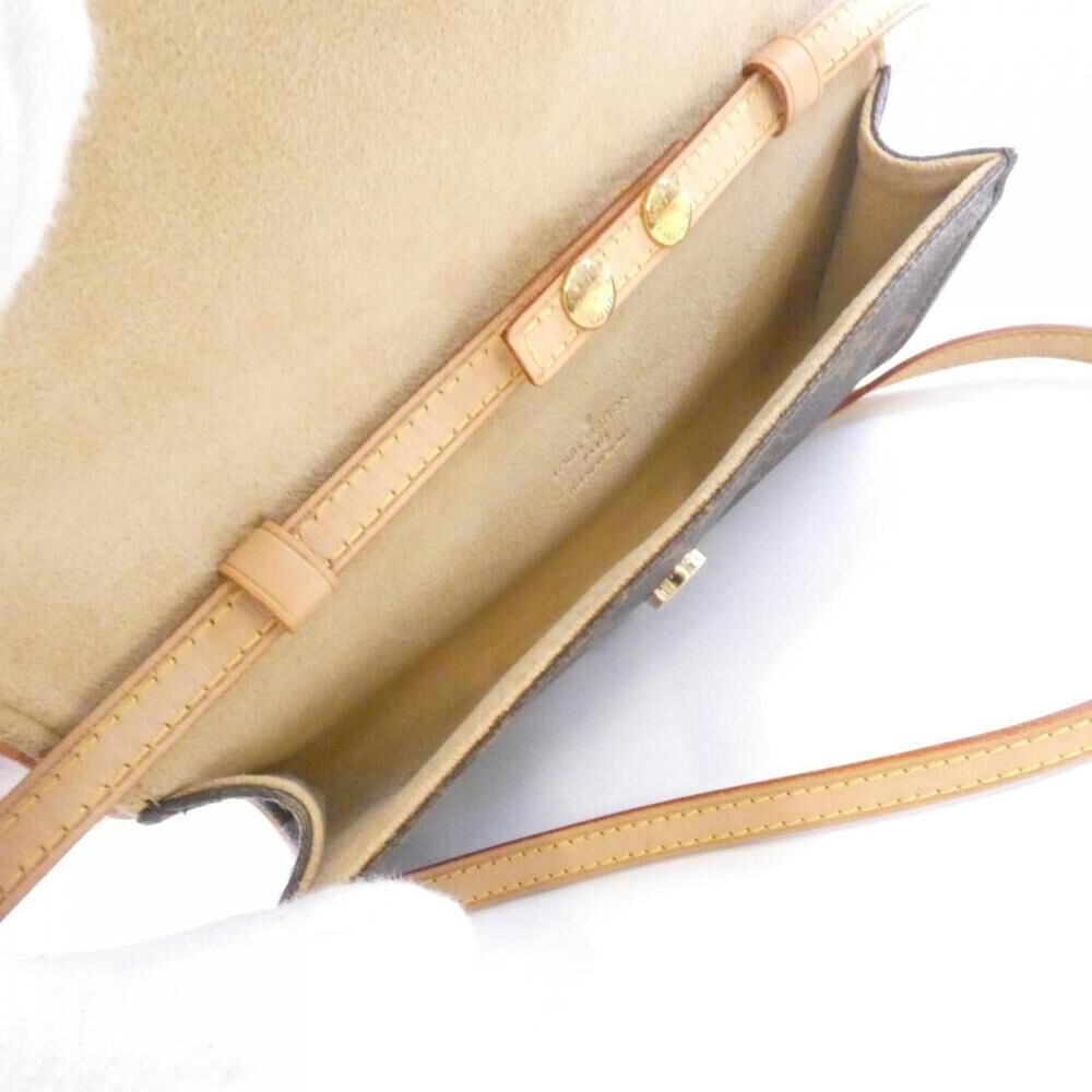 Louis Vuitton Shoulder Bags