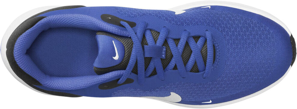 Revolution 7 sneakers