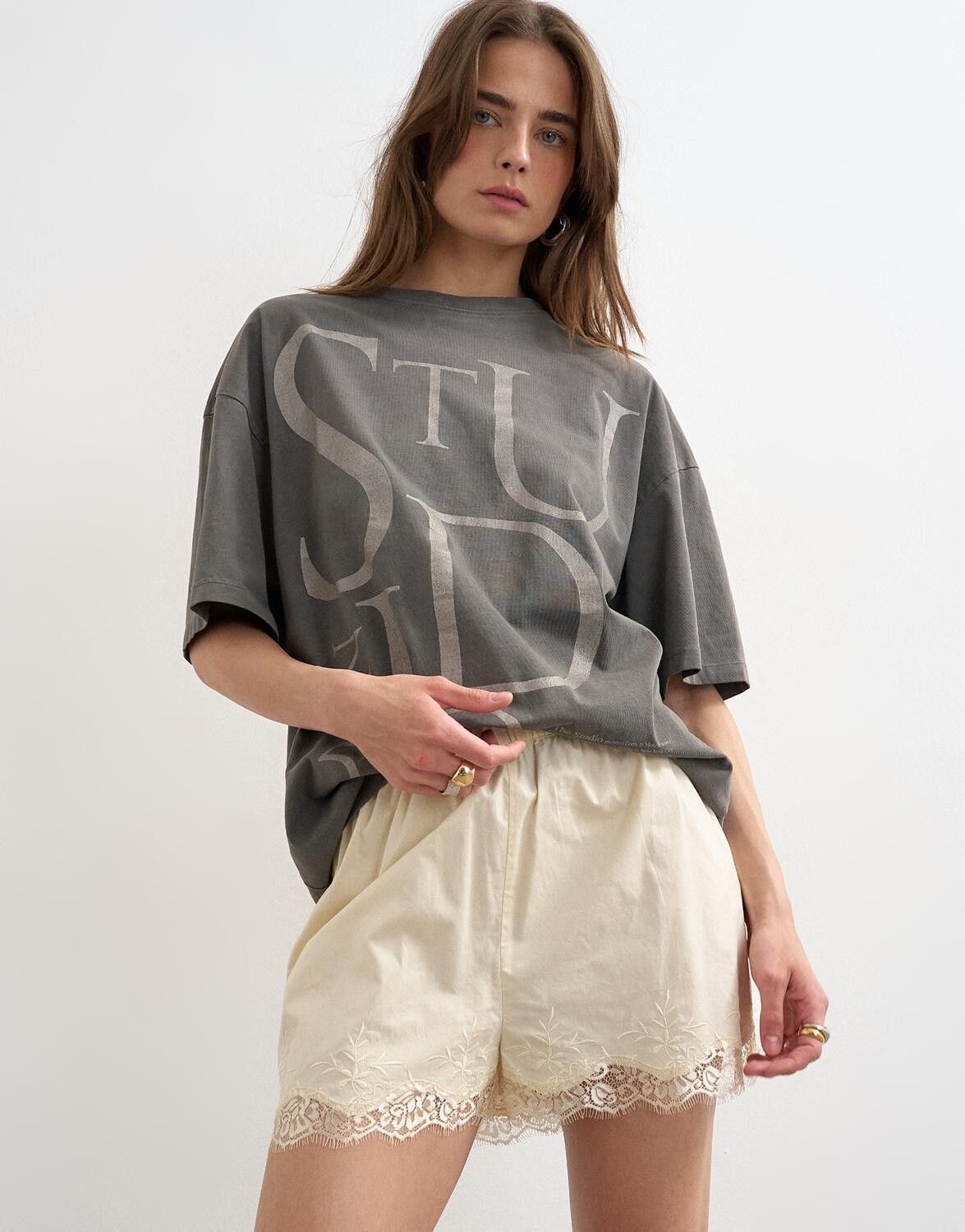 TSNATALIE LACE TRIM SHORTS WVN