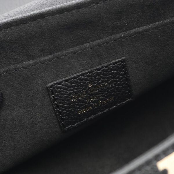 Louis Vuitton Favorite