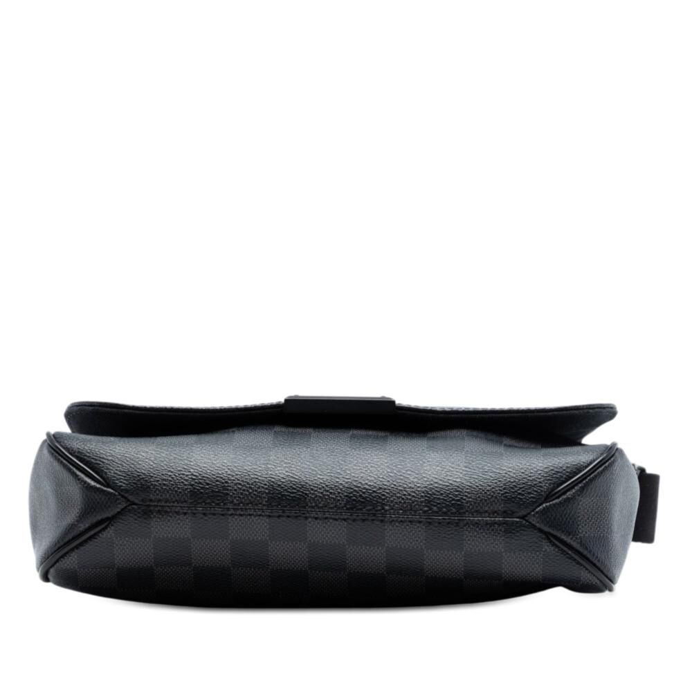 Louis Vuitton District