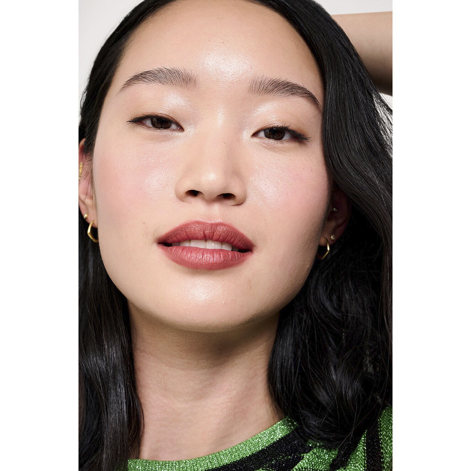 Dew-la-la Liquid Glow Highlighter