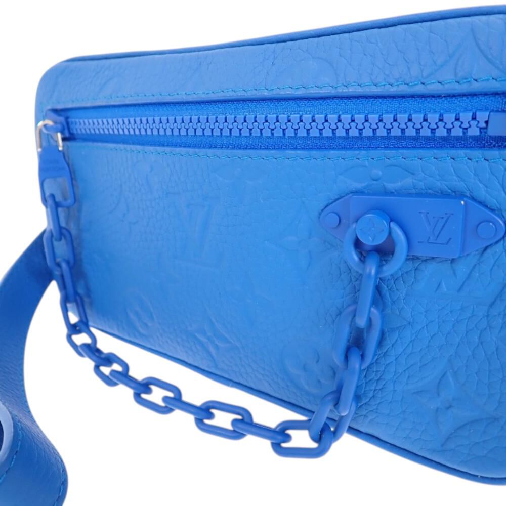 Louis Vuitton Clutch