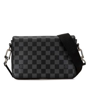 Louis Vuitton Shoulder Bags