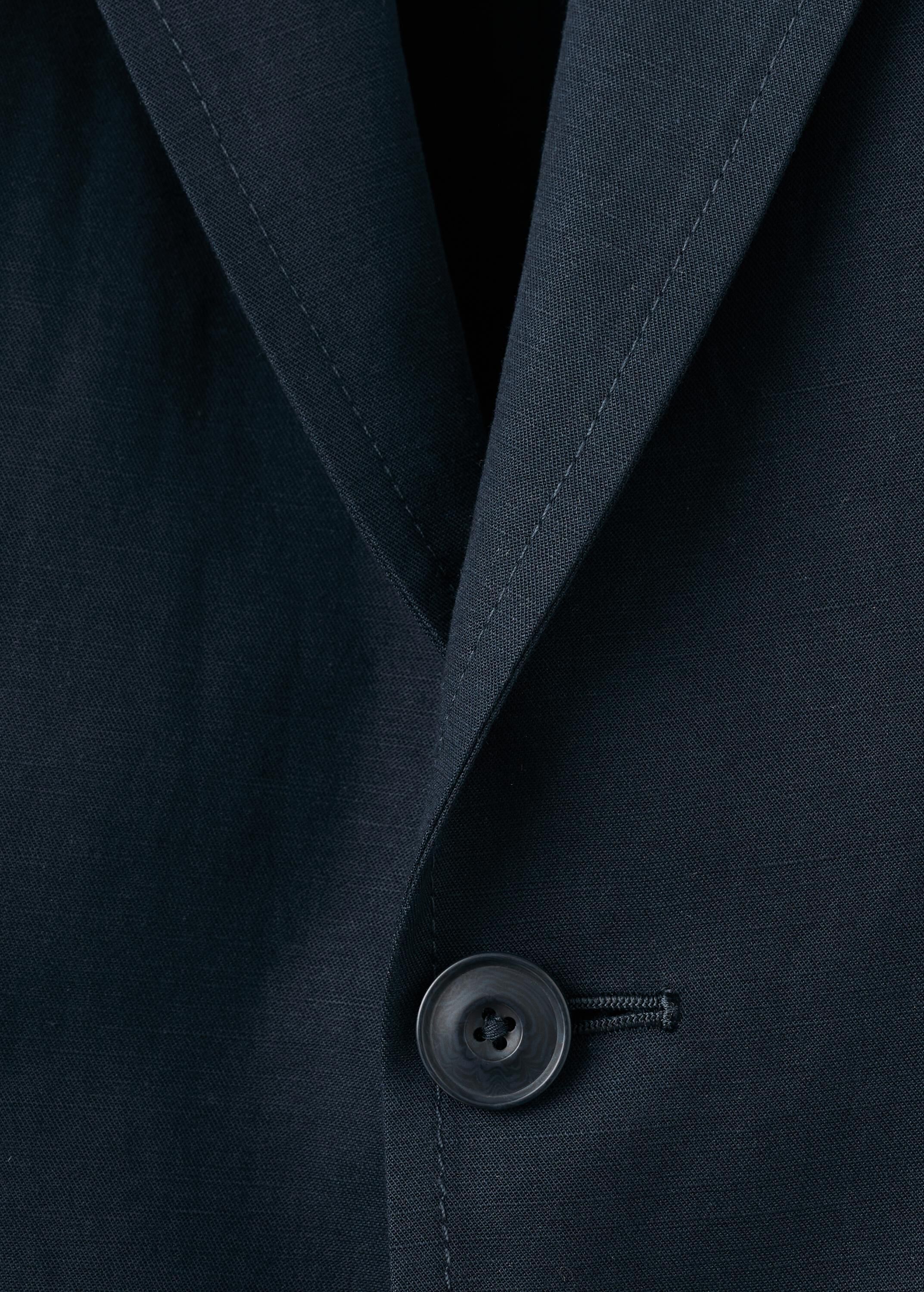 Slim-fit suit jacket made from a li